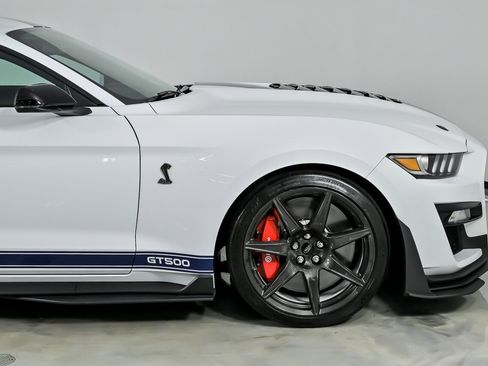 Used 2020 Ford Mustang Shelby GT500 w/ Carbon Fiber Track Pack RWD image 15