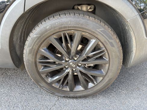 Used 2020 Kia Telluride SX FWD image 7