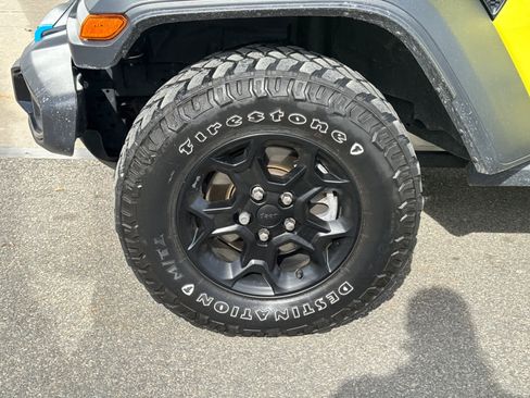 Used 2023 Jeep Wrangler Unlimited w/ Convenience Group image 10