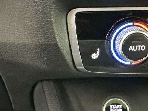 Used 2023 Audi Q3 2.0T Premium image 16