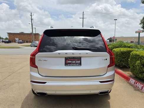 Used 2018 Volvo XC90 T6 Momentum w/ Convenience Package AWD/4WD image 4
