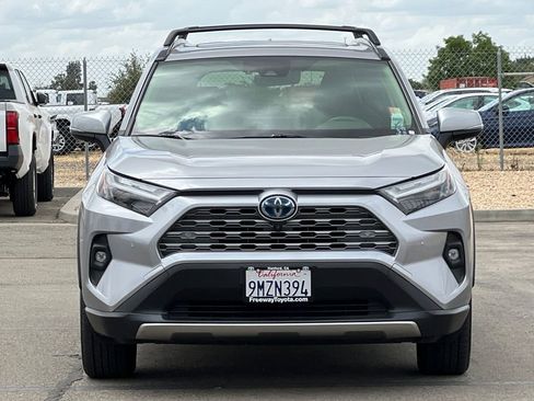 Certified 2022 Toyota RAV4 Limited AWD/4WD image 11