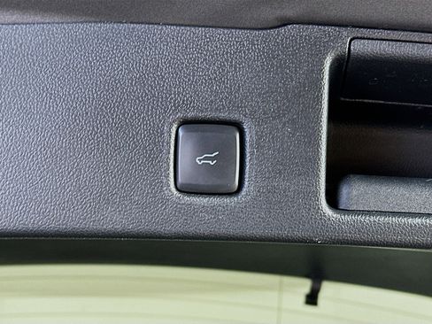 Used 2023 Ford Escape Active image 28