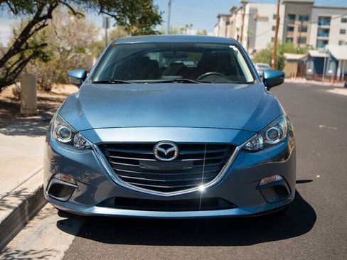 Used 2014 MAZDA MAZDA3 i Touring w/ Technology Package FWD image 8