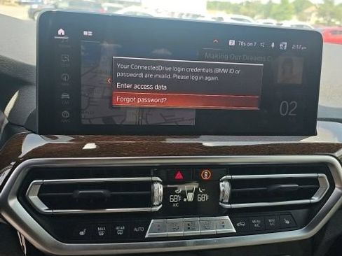 Used 2023 BMW X3 xDrive30i w/ Premium Package AWD/4WD image 8