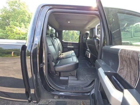 Used 2018 Ford F350 Lariat w/ Lariat Ultimate Package AWD/4WD image 28