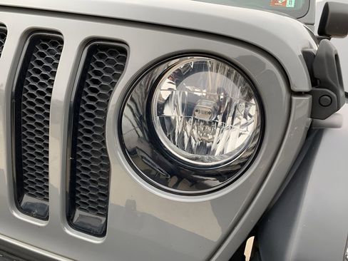 Used 2021 Jeep Wrangler Unlimited Sport image 29