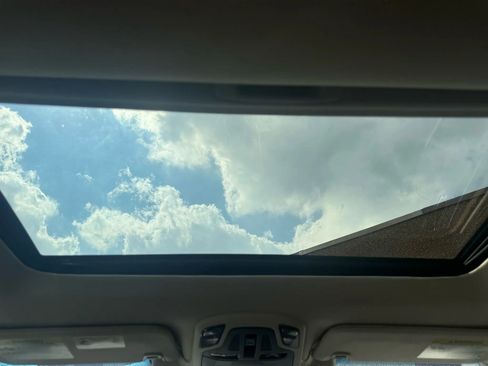 Used 2022 Subaru Outback Premium image 30