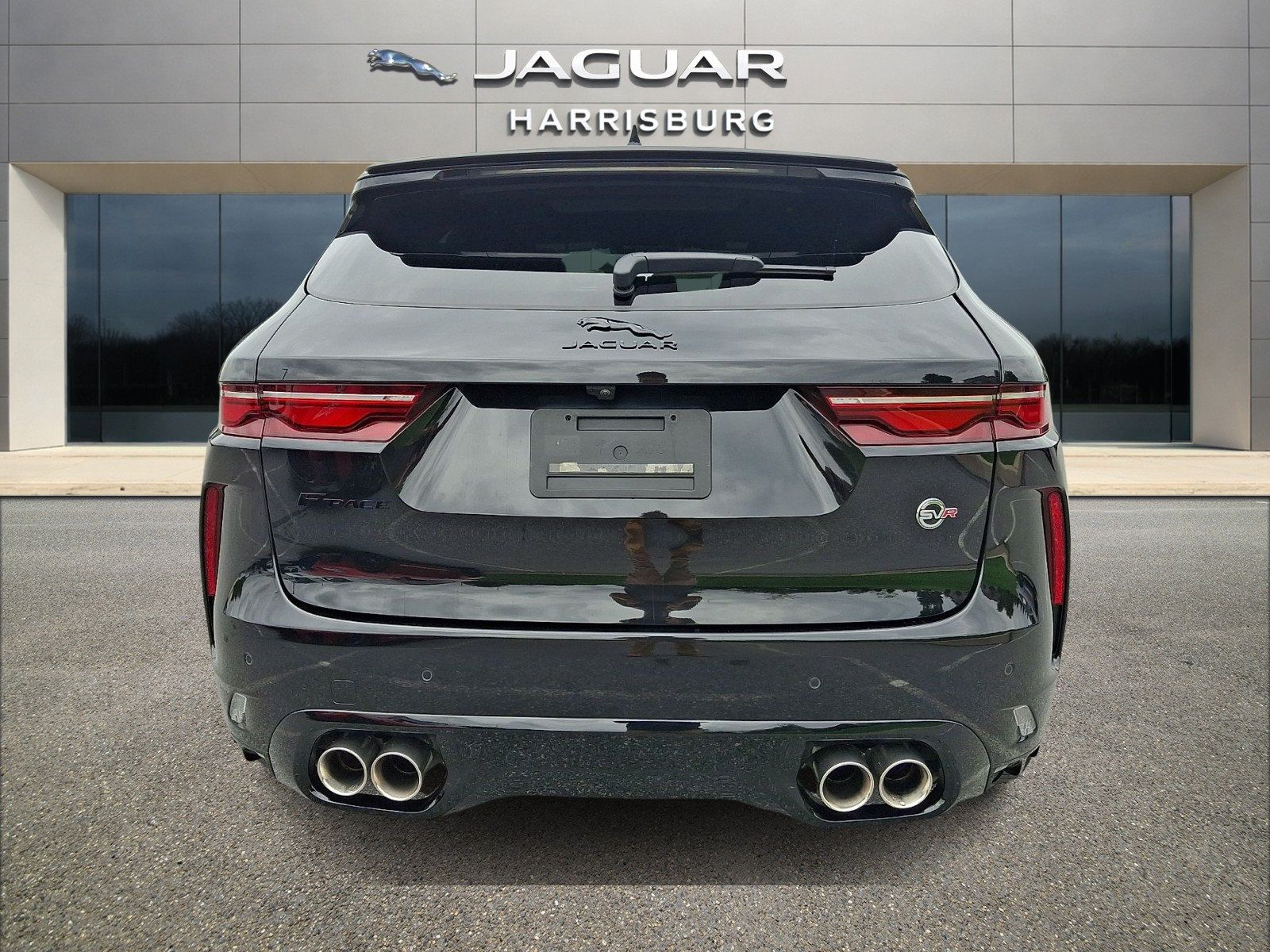 Used 2022 Jaguar F-PACE SVR AWD/4WD image 2