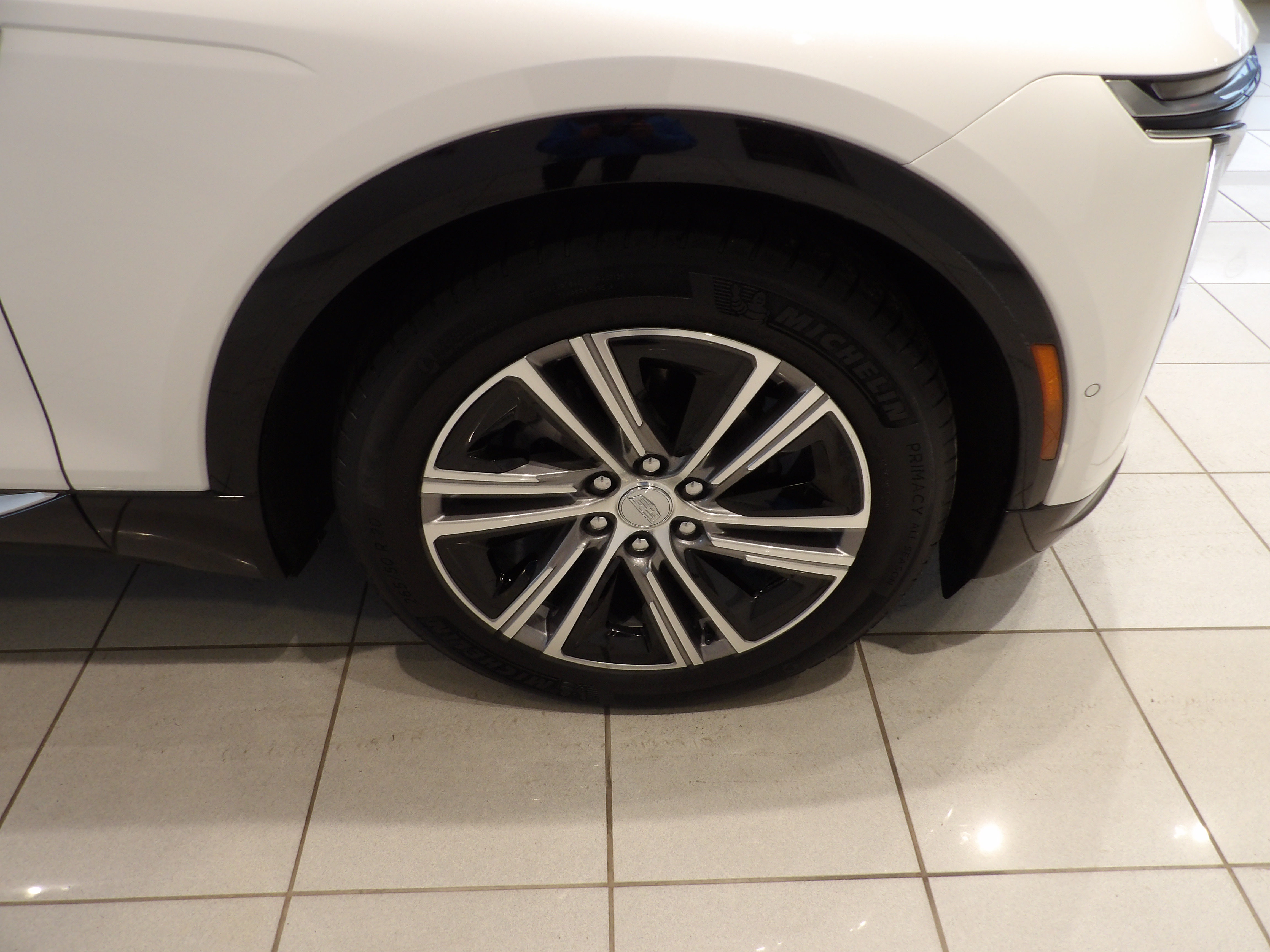 Used 2024 Cadillac Lyriq Luxury AWD/4WD image 27