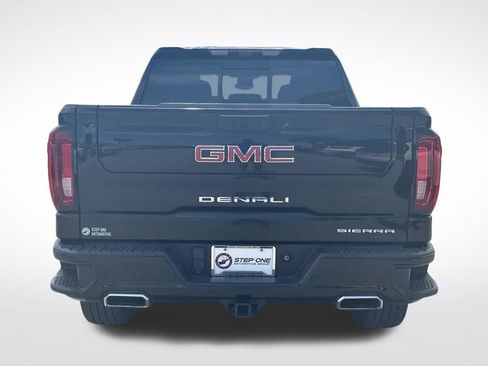 Used 2023 GMC Sierra 1500 Denali w/ Denali Reserve Package AWD/4WD image 6