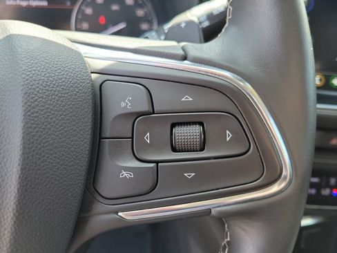 Used 2023 Buick Envision Essence FWD image 23