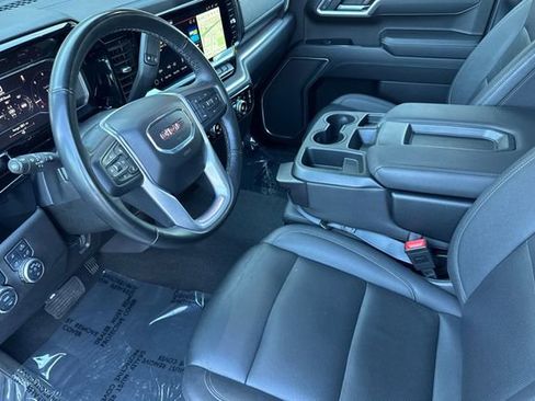 Used 2025 GMC Sierra 1500 SLT image 10
