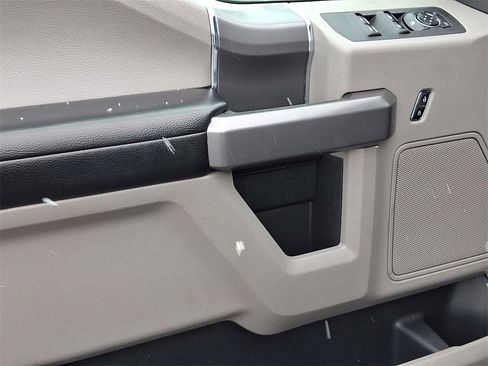 Used 2016 Ford F150 XLT w/ Equipment Group 301A Mid image 13