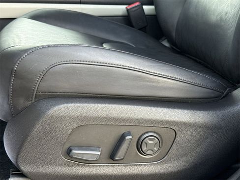 Used 2024 Kia Carnival SX image 14