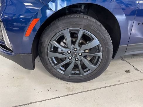 Used 2023 Chevrolet Equinox RS AWD/4WD image 45