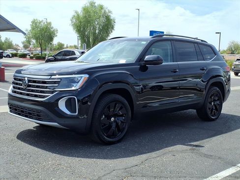 New 2026 Volkswagen Atlas SE image 3