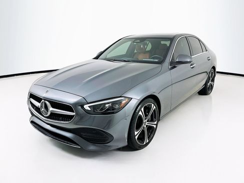 Used 2025 Mercedes-Benz C 300 Sedan image 3