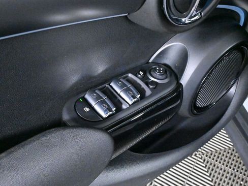 Certified 2022 MINI Cooper S w/ Premium Package image 21