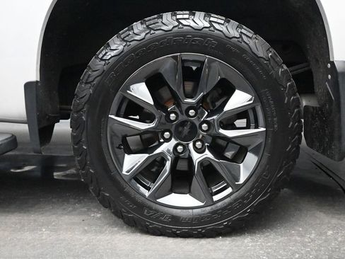 Used 2021 Chevrolet Silverado 1500 High Country w/ Safety Package II AWD/4WD image 12