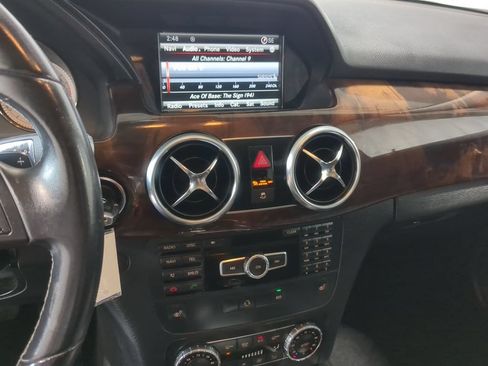 Used 2014 Mercedes-Benz GLK 350 4MATIC image 32