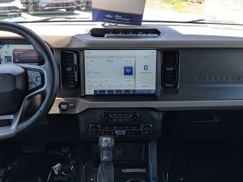 Certified 2024 Ford Bronco Wildtrak AWD/4WD image 5