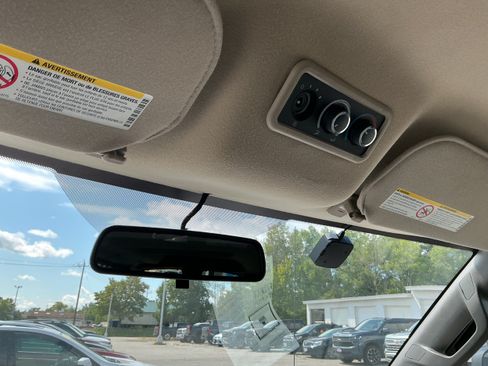 Used 2023 Chevrolet Express 3500 LS RWD image 12