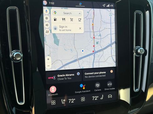 New 2026 Volvo XC40 B5 Plus w/ Protection Package Premier image 9