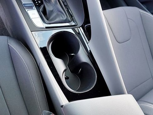 New 2026 Hyundai Elantra Sport image 34