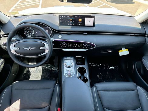 Certified 2025 Genesis GV70 2.5T w/ Advanced Package AWD/4WD image 18