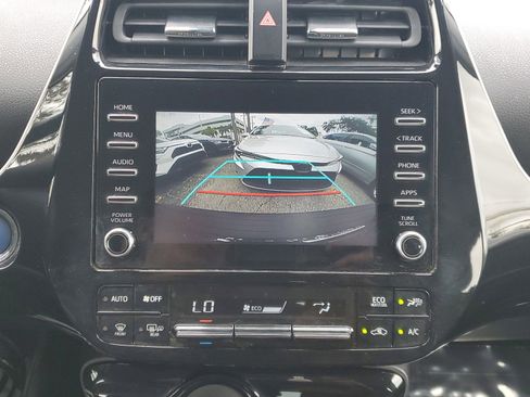Used 2020 Toyota Prius LE image 8