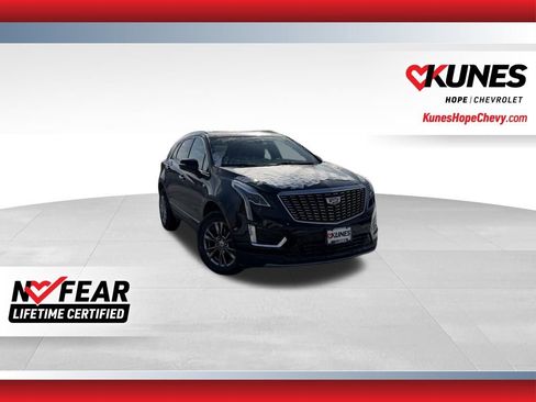 Used 2022 Cadillac XT5 Premium Luxury image 1