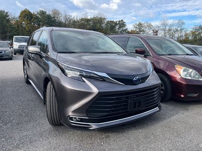 Certified 2024 Toyota Sienna XLE
