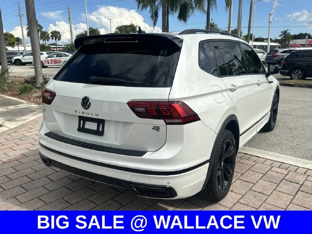Certified 2024 Volkswagen Tiguan SE R-Line FWD image 6