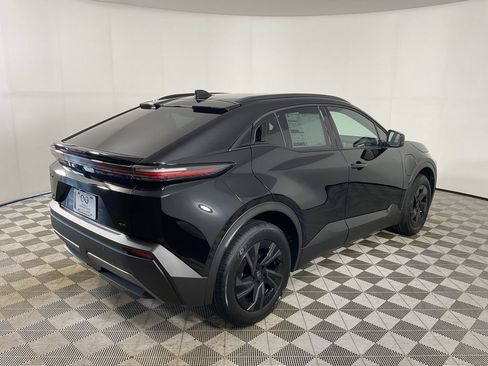 New 2026 Toyota C-HR AWD/4WD image 8