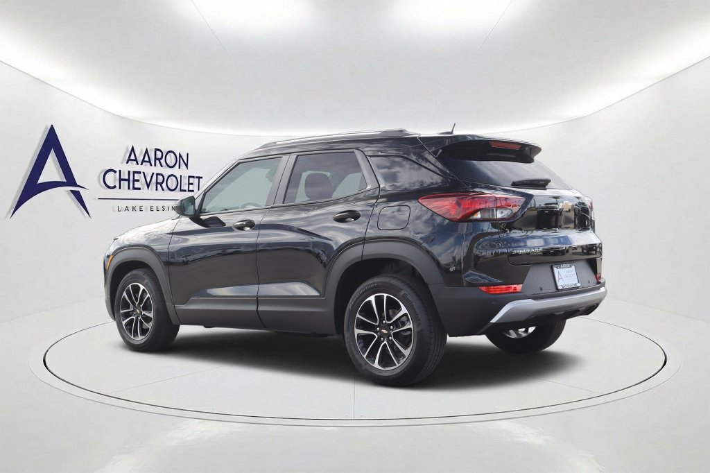 New 2026 Chevrolet TrailBlazer LT w/ LT Cold Weather Package FWD image 7