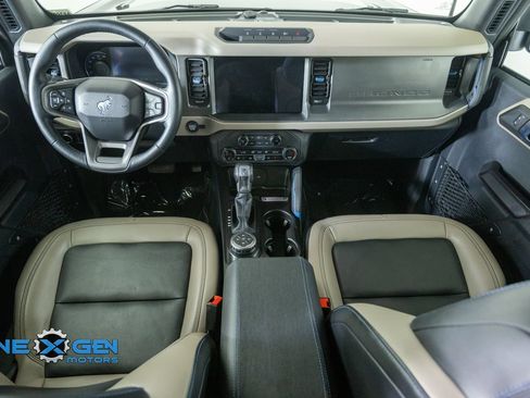 Used 2024 Ford Bronco Wildtrak AWD/4WD image 34