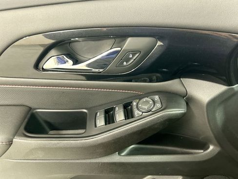 Certified 2023 Chevrolet Traverse RS image 11
