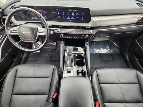 Certified 2025 Kia Telluride EX w/ EX Captain's Chair Package image 13
