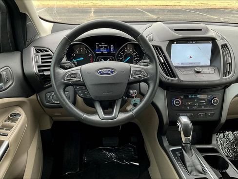 Used 2018 Ford Escape SEL image 5