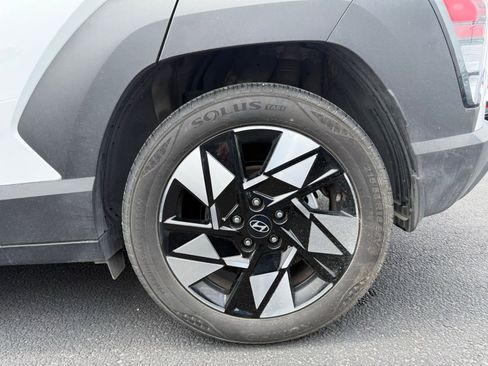 Used 2025 Hyundai Kona SEL FWD image 22