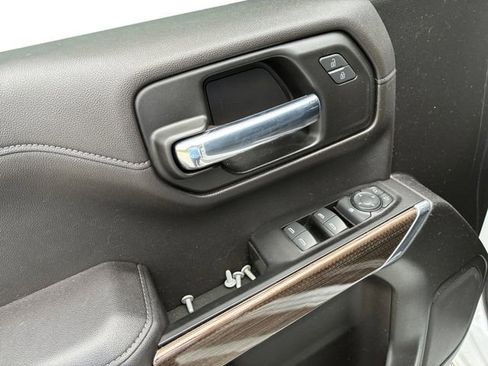 Used 2022 Chevrolet Silverado 1500 RST w/ Safety Package AWD/4WD image 12