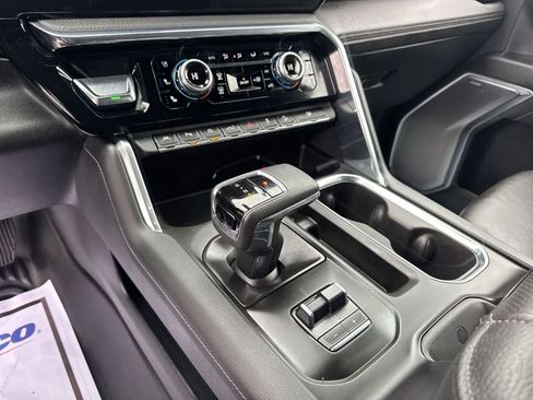 Used 2024 GMC Sierra 1500 Denali w/ Technology Package AWD/4WD image 20