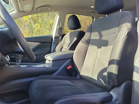 Used 2017 Nissan Murano S w/ Navigation Package image 16