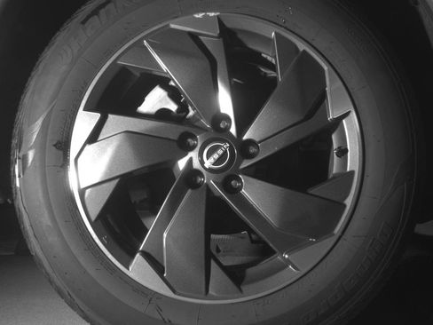 Used 2025 Nissan Rogue SV image 12