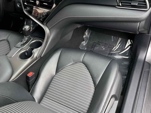 Used 2021 Toyota Camry SE w/ Convenience Package image 52