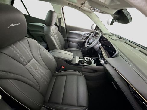Used 2025 Buick Envision Avenir image 22