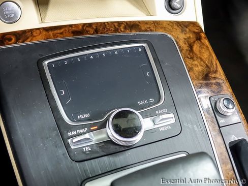 Used 2018 Audi Q5 2.0T Premium Plus w/ Premium Plus Package image 19