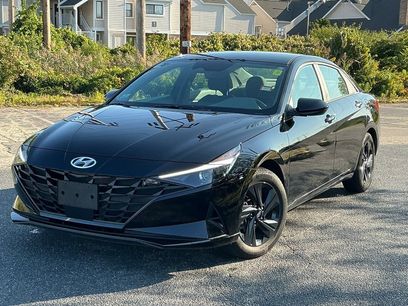 Used 2022 Hyundai Elantra SEL w/ Convenience Package