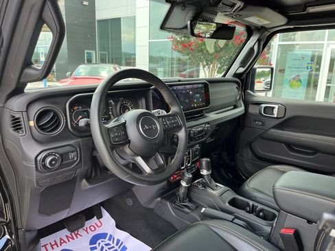 Used 2024 Jeep Wrangler Unlimited Rubicon 392 AWD/4WD image 7